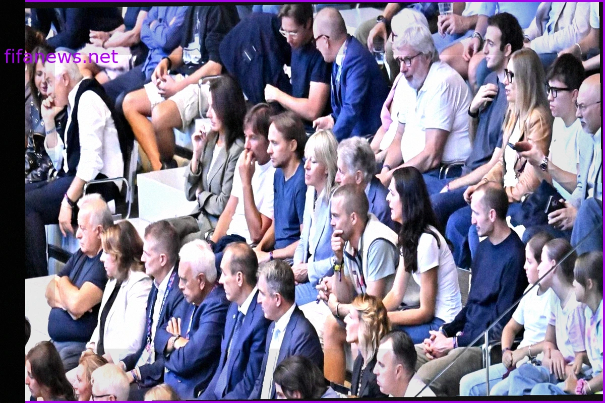 Italy's Volleyball Team Charms Everyone: Conte and Chiellini Also Cheer for De Giorgi